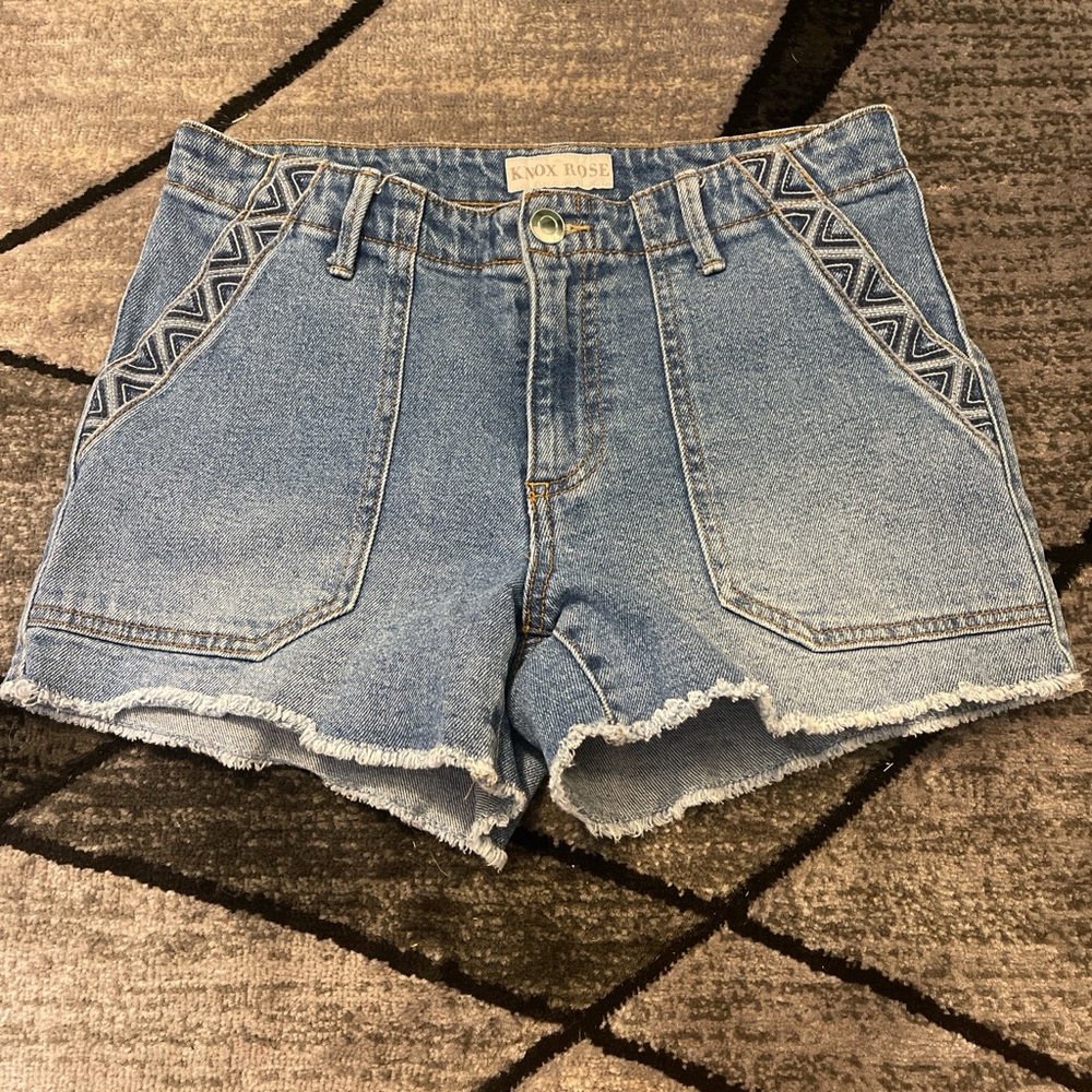 Knox Rose Women's Light Blue Jean Shorts with Patterned Trim